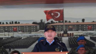Bakan Akar: Kıbrıslı kardeşlerimizin haklı davalarında tüm imkanlarımızla yanlarında yer alıyoruz