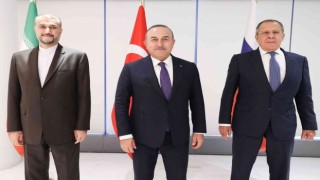 Bakan Çavuşoğlu, Rus mevkidaşı Lavrov ve İranlı mevkidaşı Abdullahiyan ile bir araya geldi