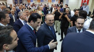 Bakan Çavuşoğlu: “Yunanistanın silahlanmasına karşı elimiz kolumuz bağlı kalmaz”