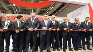 Bakan Karaismailoğlu, INNOTRANS 2022ye katıldı