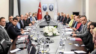 Bakan Özer, İl Milli Eğitim Müdürleri ile bir araya geldi