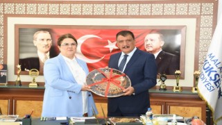 Bakan Yanıkdan Malatya Büyükşehire ziyaret