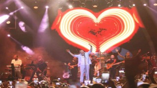 Balık Festivalinde vatandaşlar Hakan Altun konseriyle coştu