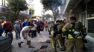 Bandırmada iş yerinde çıkan yangın paniğe sebep oldu