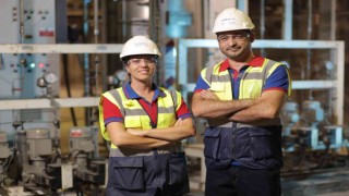 Barut Çifti, aşklarını YK Enerjide buldular