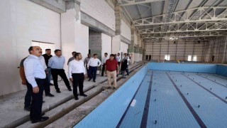 Başkan Altay, Ereğli Yarı Olimpik Yüzme Havuzunu inceledi