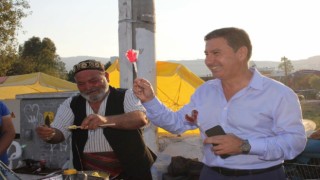 Başkan Aras, mahalle ziyaretlerine devam ediyor