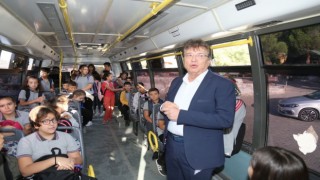 Başkan Arslan öğrencilerin ulaşım sorununu çözdü