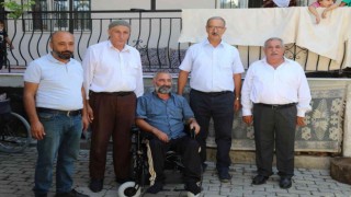 Başkan Ataydan bedensel engelli Yafguya akülü sandalye