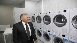 Başkan Büyükkılıç: “Siz dersinize çalışın, biz çamaşırlarınızı yıkayalım”