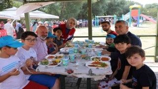 Başkan Çolakbayrakdardan diyabetli çocuklara iğnesiz sensörlü ölçüm cihazı
