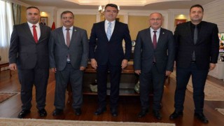 Başkan Kacır, Ilıca domatesi seralarını gezdi