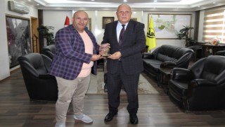 Başkan Pekmezciye Bamsı Beyrek Seyir Terası” ödülü takdim edildi
