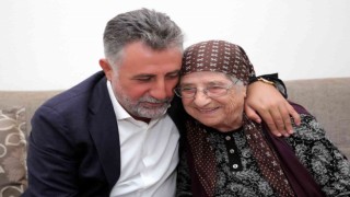 Başkan Sandal mahalle gezilerini sürdürüyor
