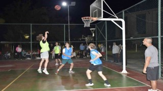 Basketbol turnuvasında coşku dolu final