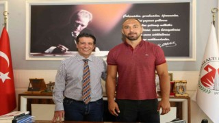 Başpehlivan Ali Gürbüz, Döşemealtına transfer oldu