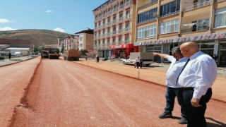 Bayburtta yol ve kaldırımlar yenileniyor