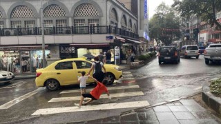 Beklenen yağmur geldi, hazırlıksız yakalandılar