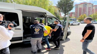 Beşiktaşlı futbolculara saldıran şahıs serbest bırakıldı