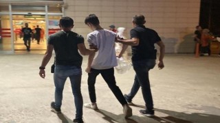 Bıçaklı gaspçı tutuklandı