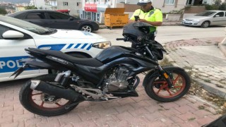 Bilecikte otomobil ile motosikletin çarpışması sonucu 1 kişi yaralandı