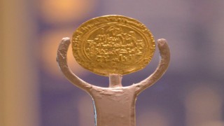 Bin yıllık Alparslan Sikkesi Ahlat Müzesinde ziyarete açıldı