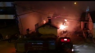 Bingölde yangın, iş yeri kullanılmaz hale geldi