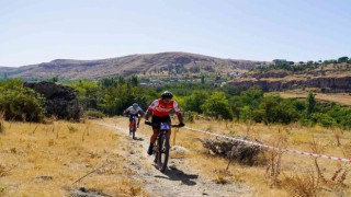 Bisiklet Milli Takımı, Koramaz Vadisindeki yarışlarda kürsüyü kapattı