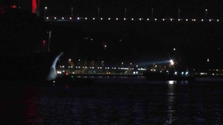 Boğaza demir atan kargo gemisi kurtarıldı, İstanbul Boğazı gemi trafiğine açıldı