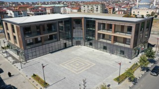 Bu kompleks 7'den 70'e herkese hitap edecek