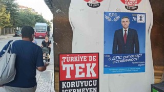 Bulgaristandaki seçimin afişleri Eskişehirde asılmaya başlandı