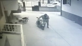 Bursada motosiklet hırsızı kamerada