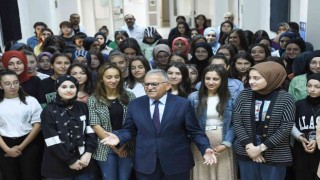 Büyükkılıçtan 10 bin öğrenciye 40 milyon TLlik eğitim desteği