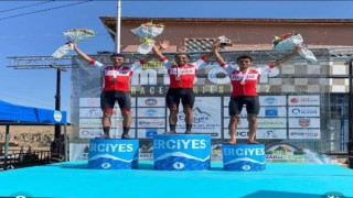 Büyükşehir bisiklet sporcusu şampiyonluğa pedal çevirdi