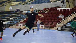 Büyükşehir Hentbol sezona galibiyetle başladı