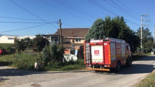 Çalışma yapan kepçe doğal gaz borusunu patlattı, bölgede panik oluştu