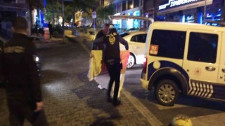 Çarşafa sarılı şüpheli paket polisi alarma geçirdi