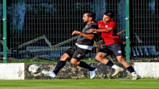 Çeşme Belediyespor, hazırlık maçında berabere kaldı