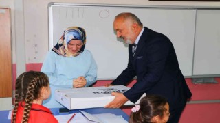 Çiftlikköy Belediyesinden 700 öğrenciye eğitim seti hediyesi