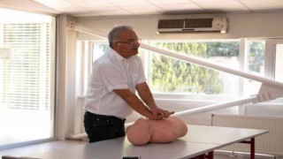 Çikolata fabrikası çalışanlarına ilk yardım eğitimi