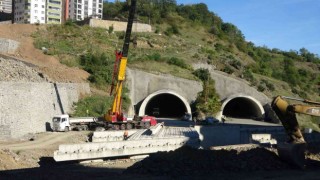 Çukurçayır 1 Tüneli çıkışındaki viyadüklerin tabyalarının kurulumu başladı