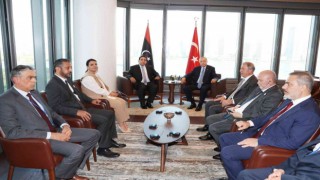 Cumhurbaşkanı Erdoğan, Libya Başkanlık Konseyi Başkanı Yunus el-Menfi ile görüştü
