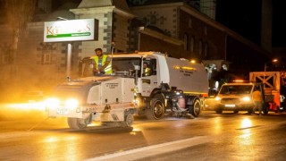 Deforme olan 300 kilometrelik yol çizgileri yenileniyor