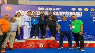 Diyarbakır Büyükşehir Belediyesi eğitmeni Dünya Karate Şampiyonası yolunda