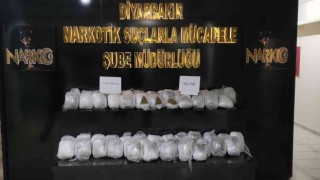 Diyarbakır polisi uyuşturucuya ve uyuşturucu tacirlerine göz açtırmıyor