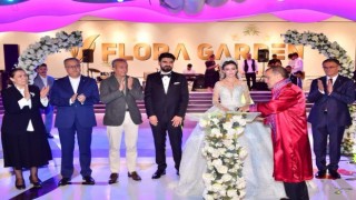 Diyarbakırda siyaset ve iş dünyasını bir araya getiren düğün