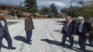 Düzdağ-Dombayçayırı köyleri arasına sathi kaplama yapıldı