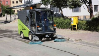 Elazığ Belediyesi şehir genelinde hijyen çalışmalarını sürdürüyor