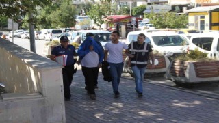 Elazığda 19 suç kaydı olan 2 hırsız kaza yaptıktan sonra yakalandı