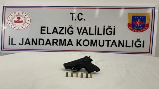 Elazığda gerçek silaha dönüştürülen tabanca yakalandı